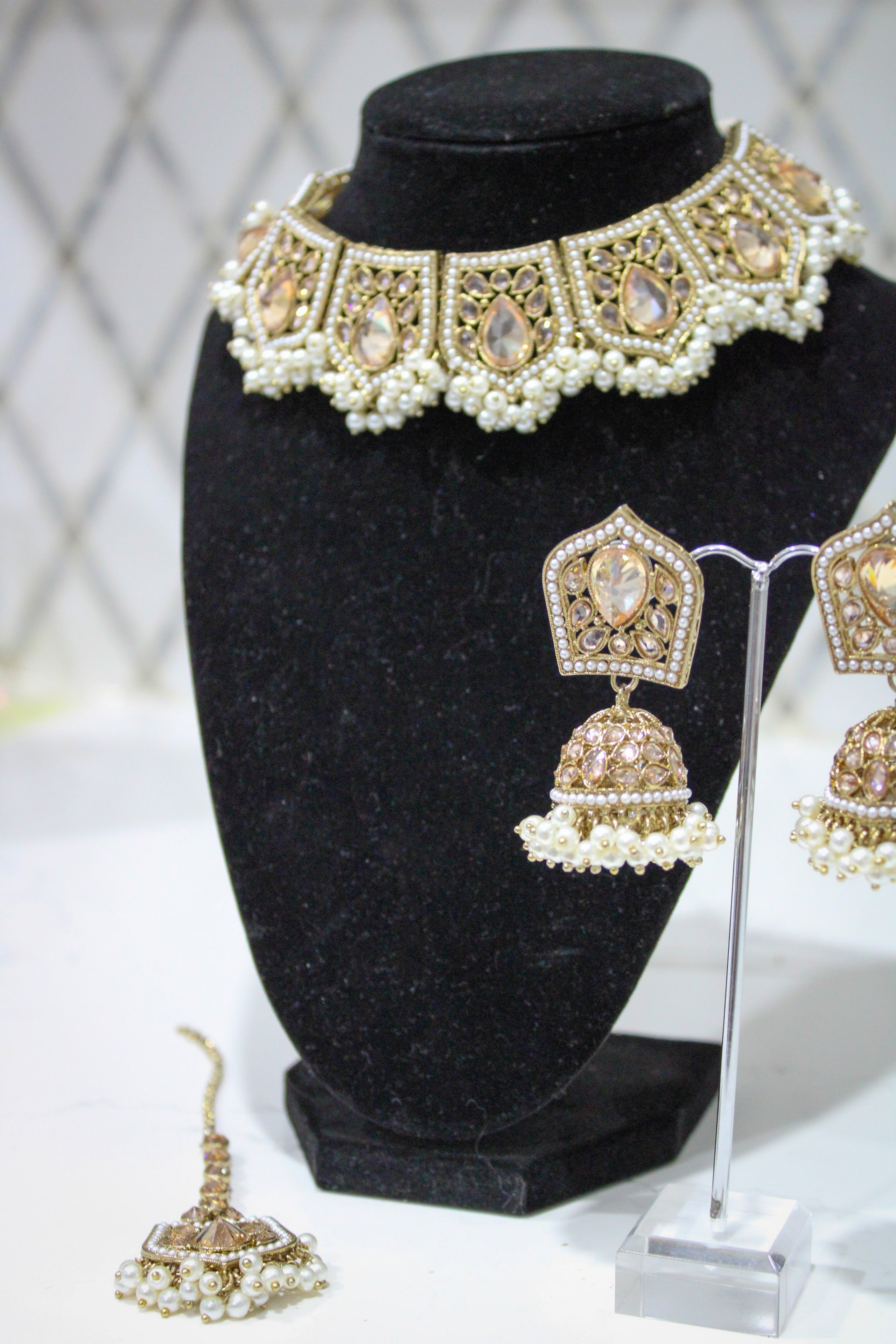 Necklace sets online shopping store